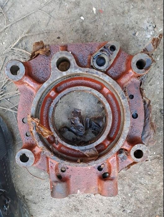 Задня кришка ВОМ МТЗ 80-4202042 Білорусь оригінал