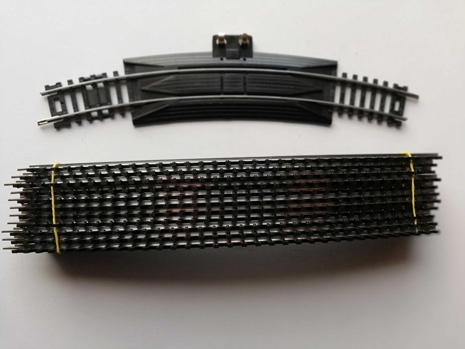 EscalaHO. 12Curvas 18 “R(1 RCorrente 18º R Rerailer);novas;ler anuncio