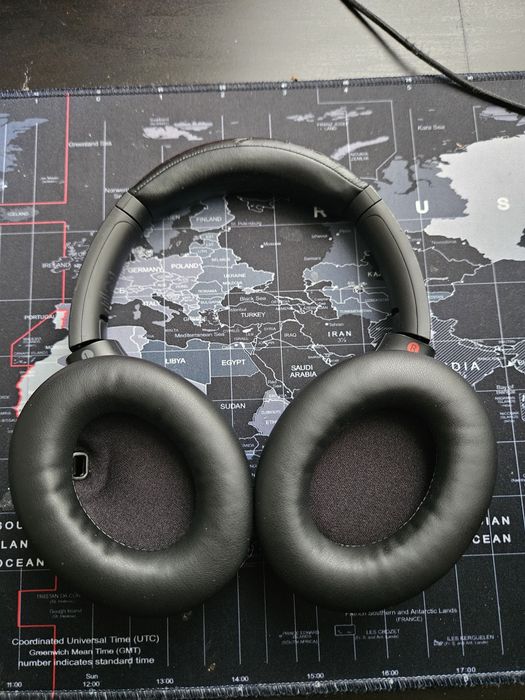 Sony WH1000 XM4 auscultadores