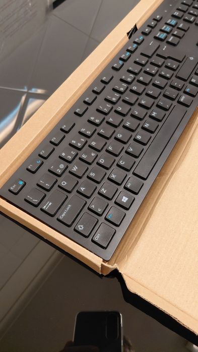 Dell - Teclado e Rato446964192500797443