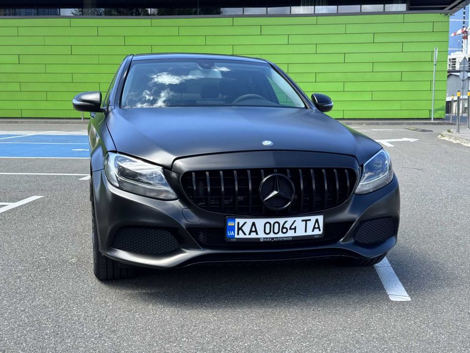 Mercedes-Benz C-Class 2017 VIN 55SWF4KB4HU223314 фото оголошення 2 з 23