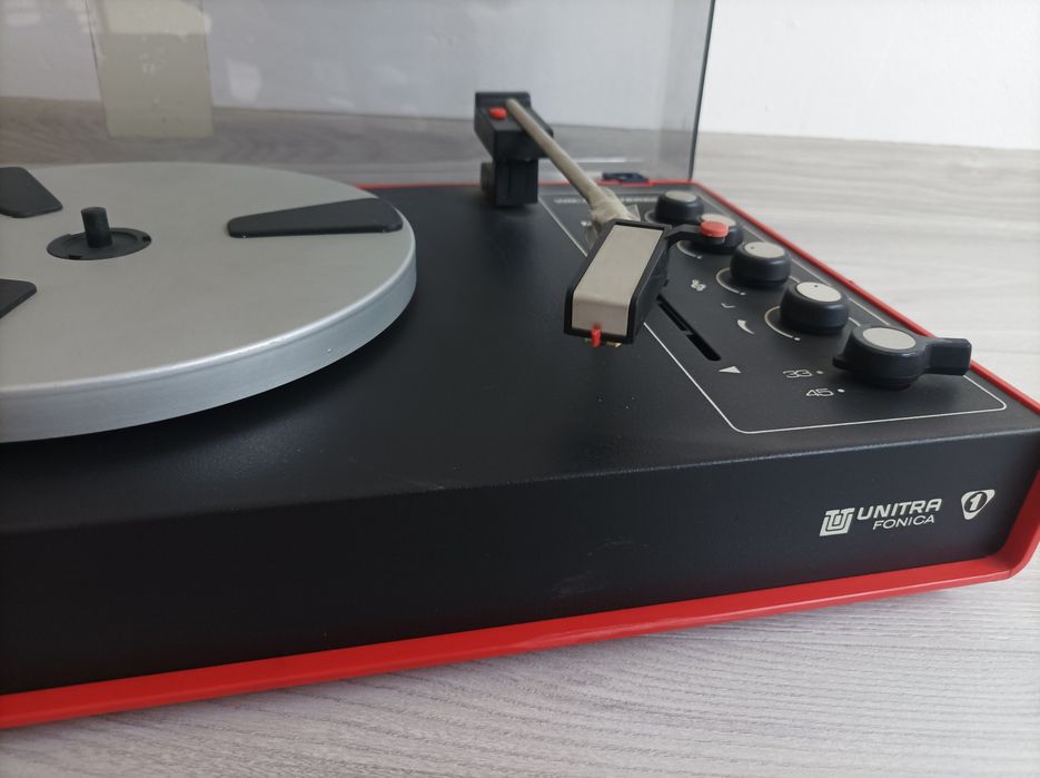 Gramofon,  gramofon UNITRA fonica