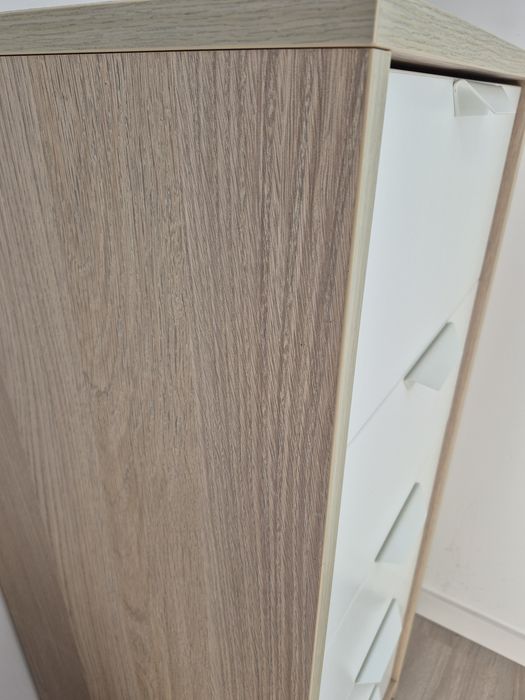 Móvel Quarto 5 gavetas