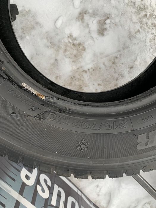 Шини одиночки  215/70 R15C Firestone+Vredestein   10/9  мм
