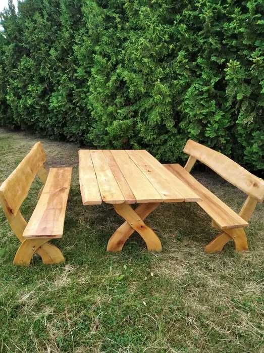 Solidny komplet mebli ogrodowych z Olchy ZAPRASZA