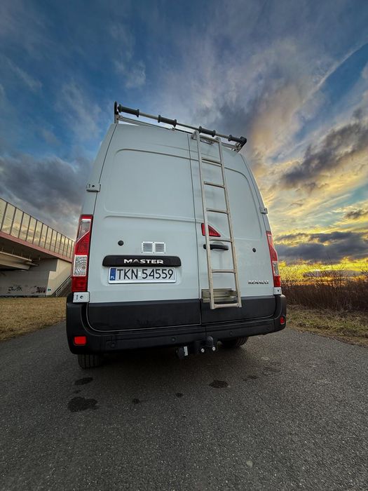 Wynajem busa Renault Master