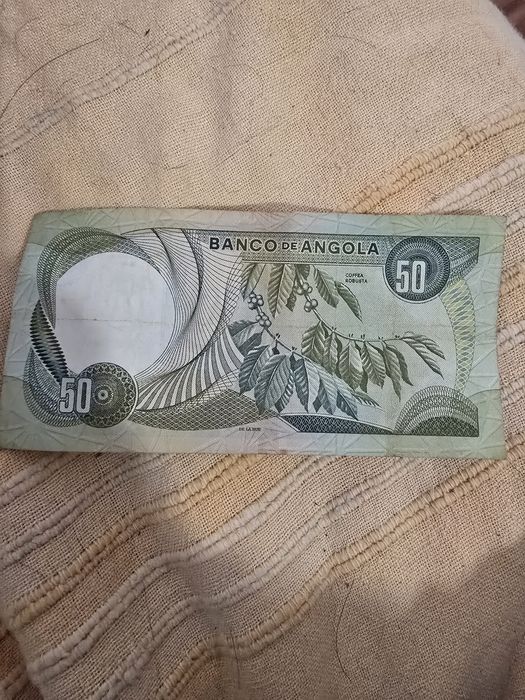 Moedas e notas antigas