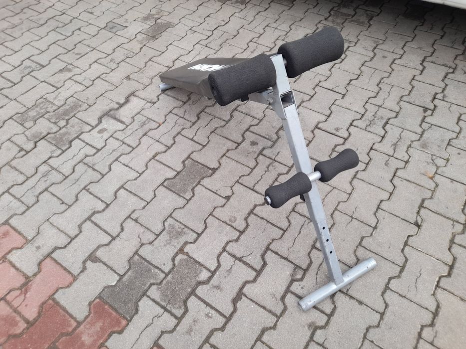 Ławeczka do brzuszków