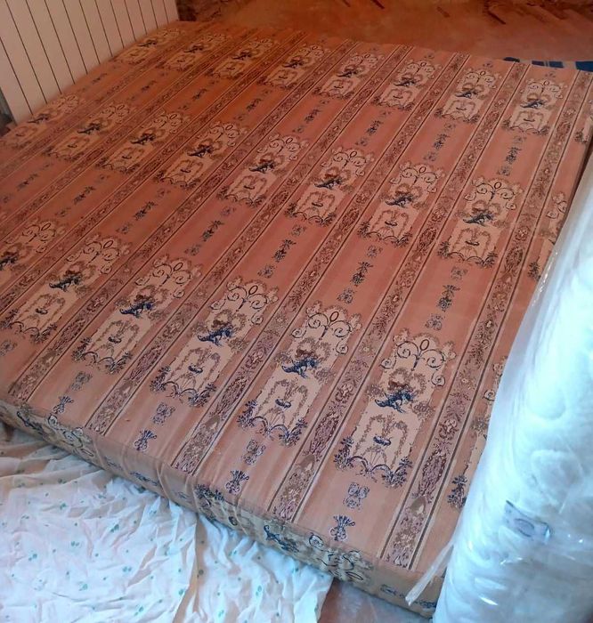 Комфортный безпружинный матрас 190*200*17