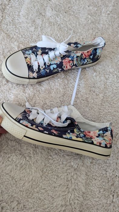 Nowe trampki damskie tenisówki Converse r. 39