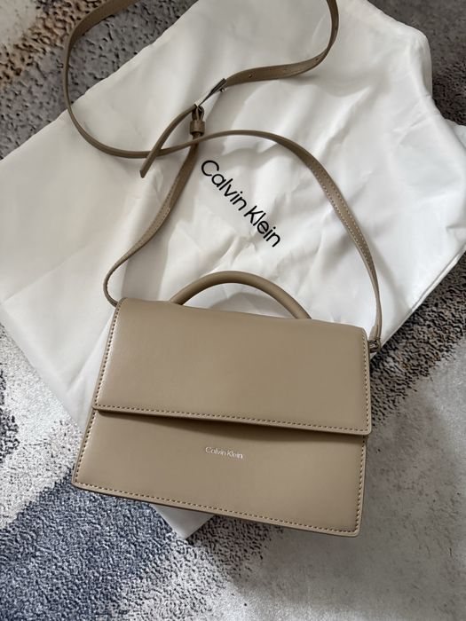 Оригінал! Calvin Klein CK Linn Top Handle Crossbody (K60K613162)