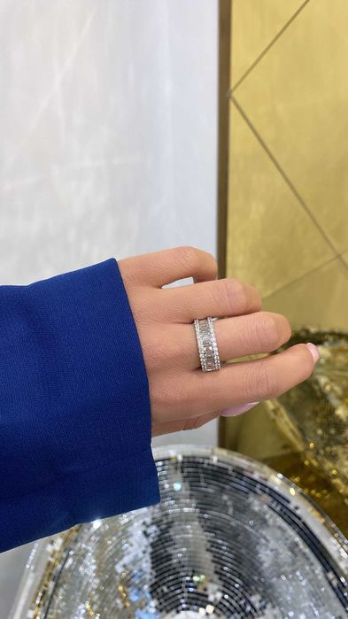 Pierścionek z diamentami naturalnymi 2.04ct bagiety