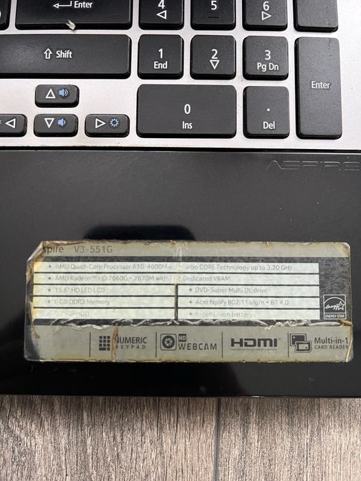 Ноутбук Acer Aspire V3-551G