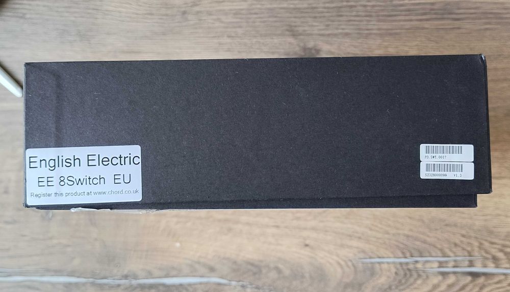 Switch sieciowy audio - English Electric 8SWITCH