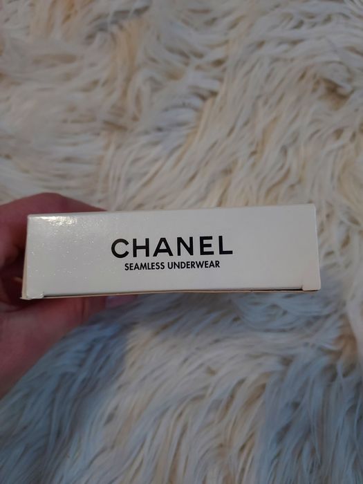 Nowe  stringi Chanel