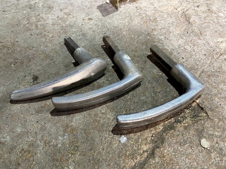 Zamek, klamki do drzwi URSUS 1614,1224,1012,914