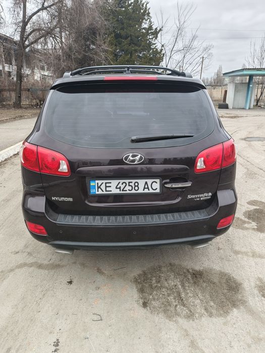 Прода́м hyundai santa fe 2,2008,2.7л.
