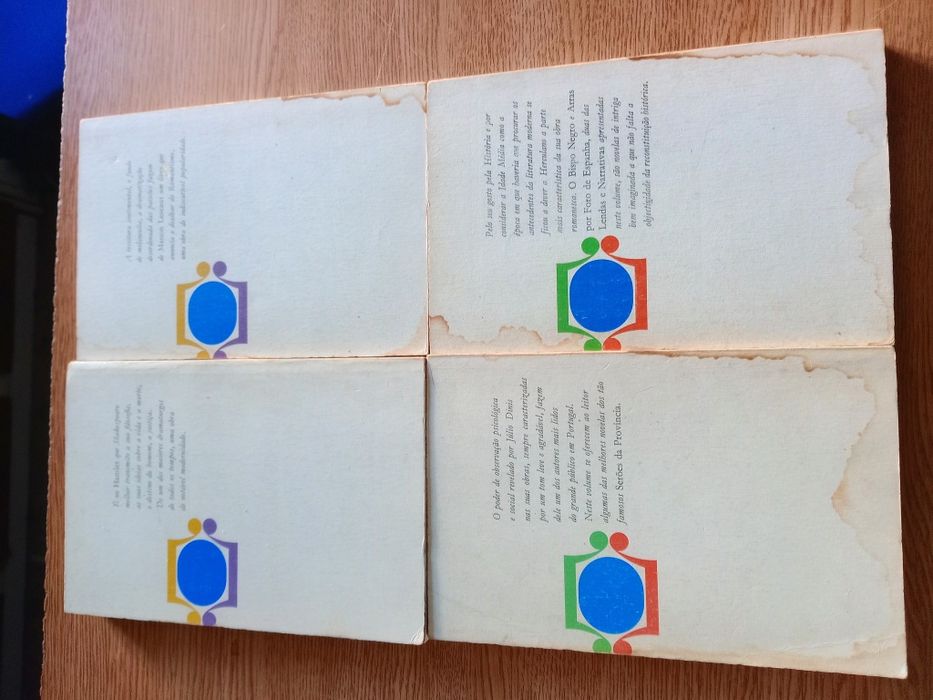 4 livros de coleção da Verbo