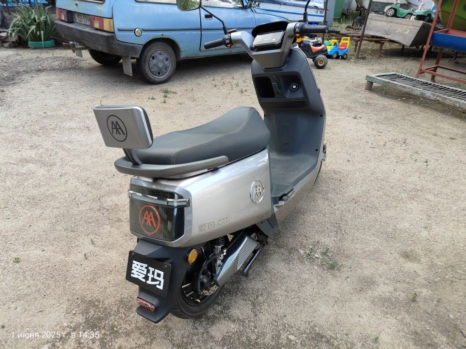 Електроскутер Aima A700