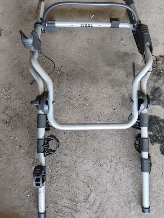 Na sprzedaż bagażnik rowerowy na tylną klapę firmy Thule