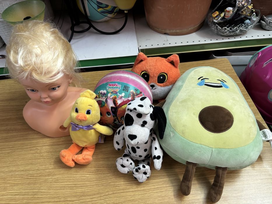 Varios brinquedos