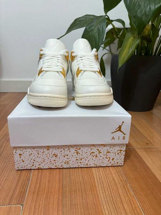 Jordan 4 Retro Metallic Gold r.41