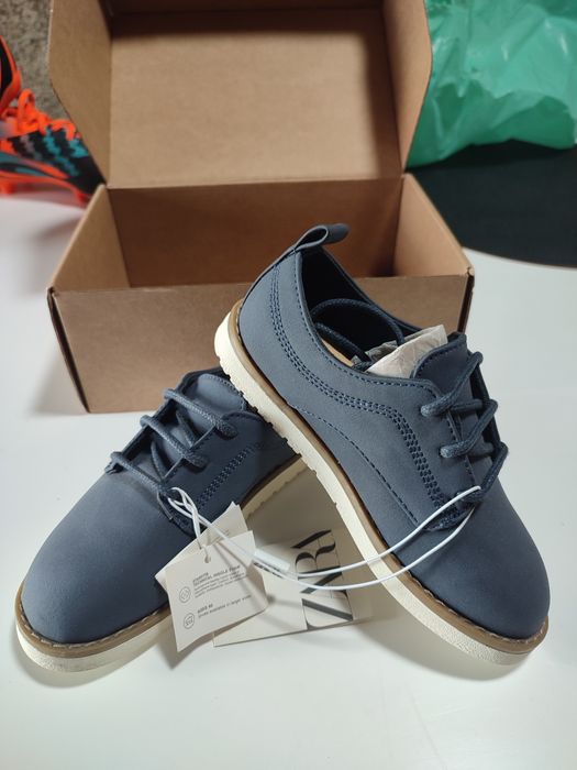 Sapatos criança tamanho 27