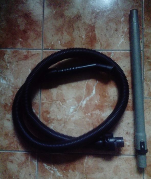 Vendo aspirador com fio