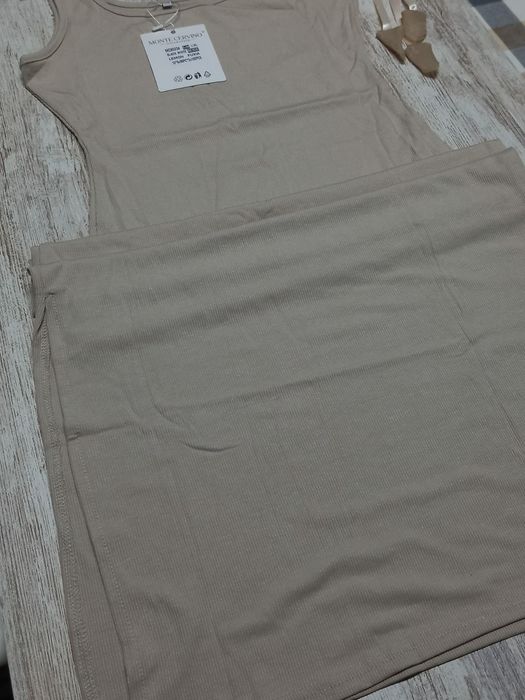Vestidos lindos NOVOS