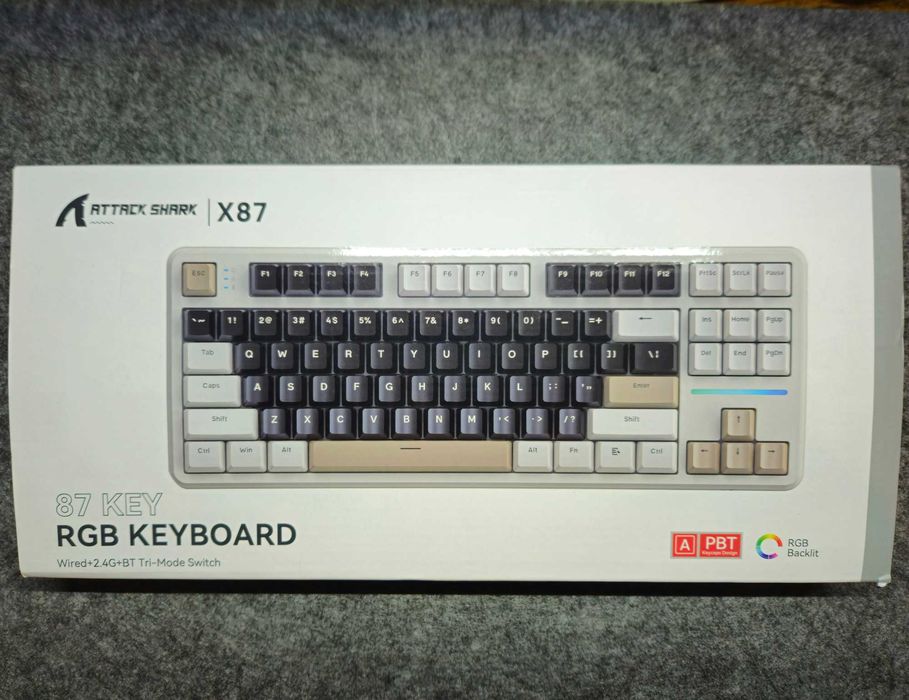 Attack Shark X87 + KTT Kang White V3 (lubricados manualmente)
