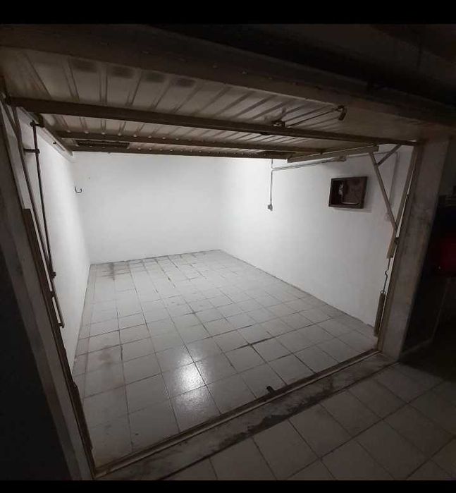 Garagem Box fechada