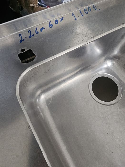 Bancada refrigerada com cubas