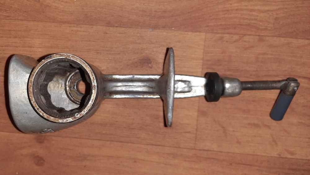 Детали для ручной советской мясорубки