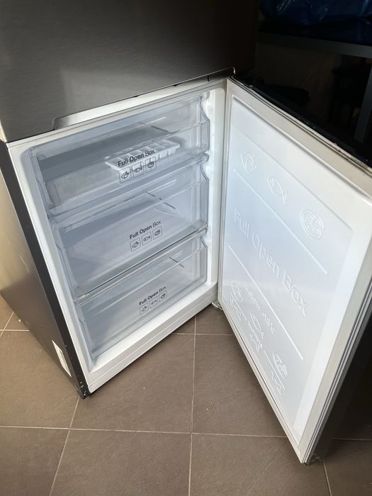 Frigorifico cinzento Samsung