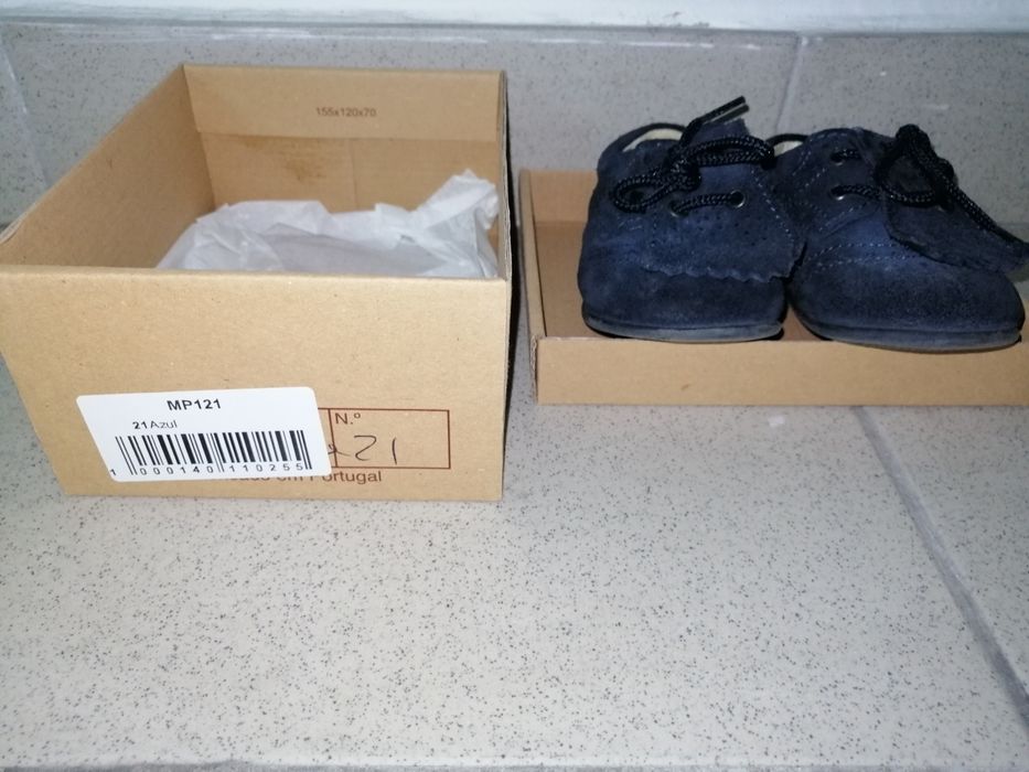 Sapato de bebé azul com pala Mania do Pé