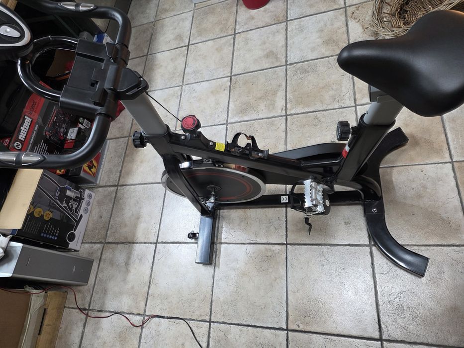 Bicicleta estatística para treino impecável