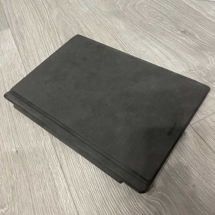 Ноутбук \ Планшет Microsoft Surface Pro 6 12.3"\2К\i5-8350U\8GB, 256GB