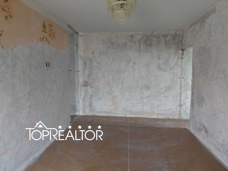 Продам 4-к. квартиру 3 хвилини м. Салтівська 522 мкр  Нескорених 20а