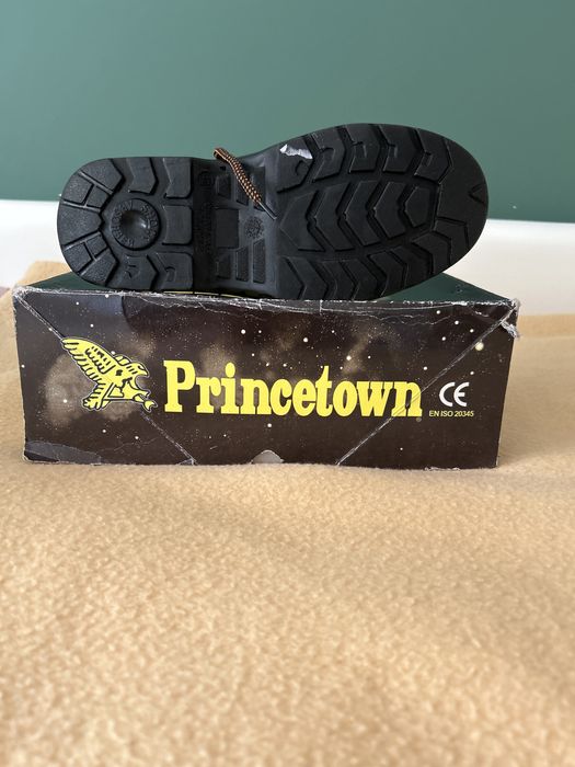 Botas de seguranca em pele com proteção aço