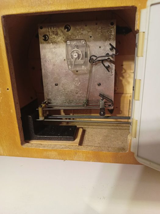 Zegar mechaniczny Metron