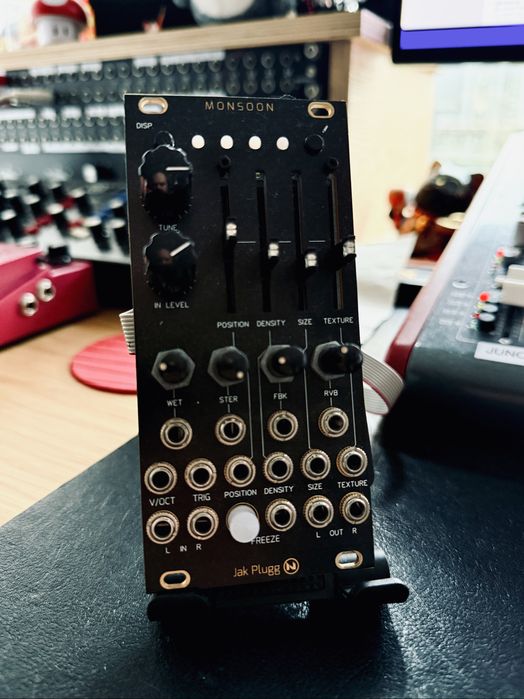 Eurorack Mutable Instruments Rings, Plaits e Clouds