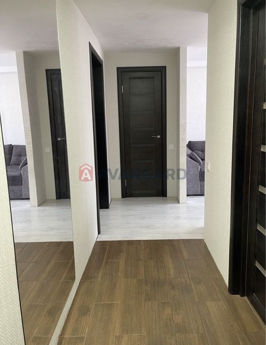 Квартира з капітальним ремонтом у центрі (Є ВІДНОВЛЕННЯ )