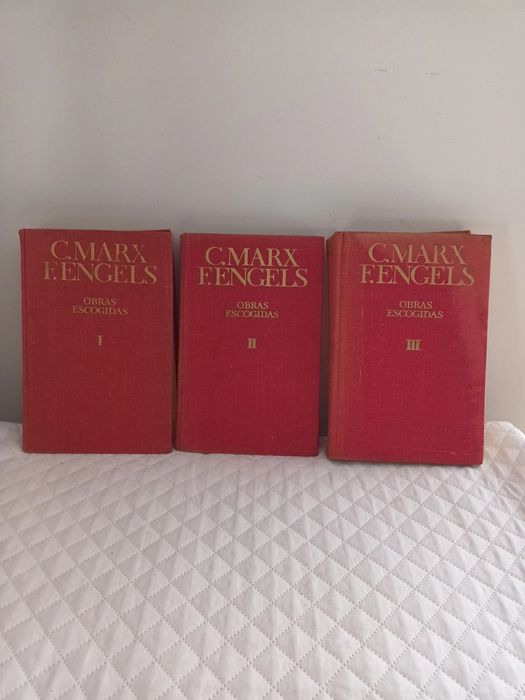 "Obras Escogidas" Karl Marx e F. Engels-  3 volumes