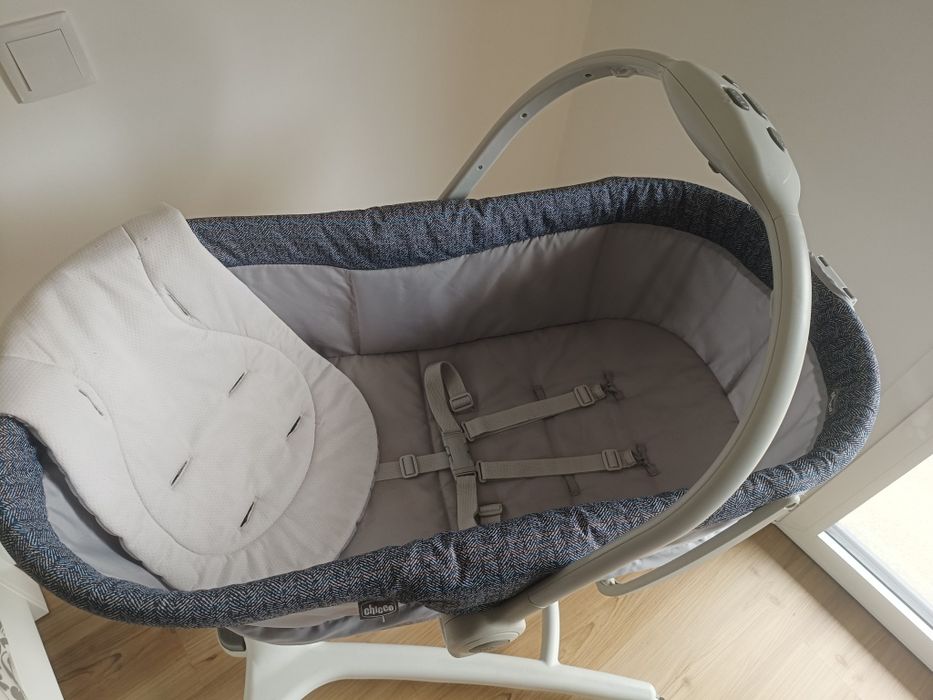 Vendo baby hug 4em1 da Chicco + kit de papa