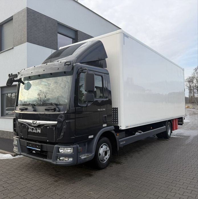 Wynajem MAN TGL 12.250 ,18EP , winda .