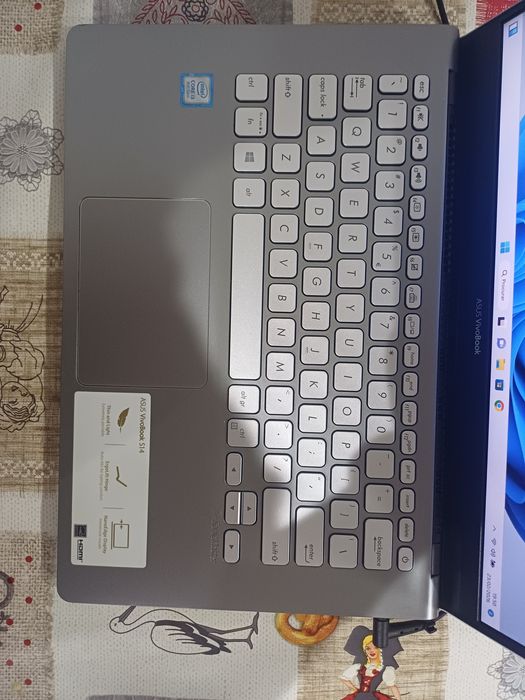 Portatil Asus vivobook s14   i3-8130u