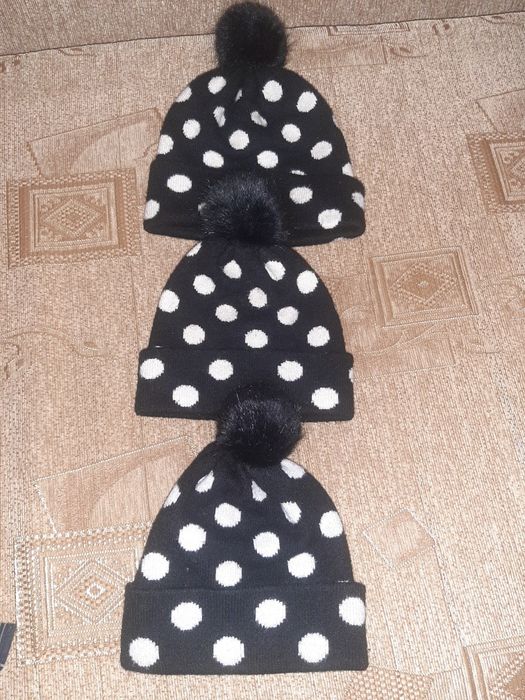 Зимові шапочки 3шт.2-4р,4-8р,8-12р Zara