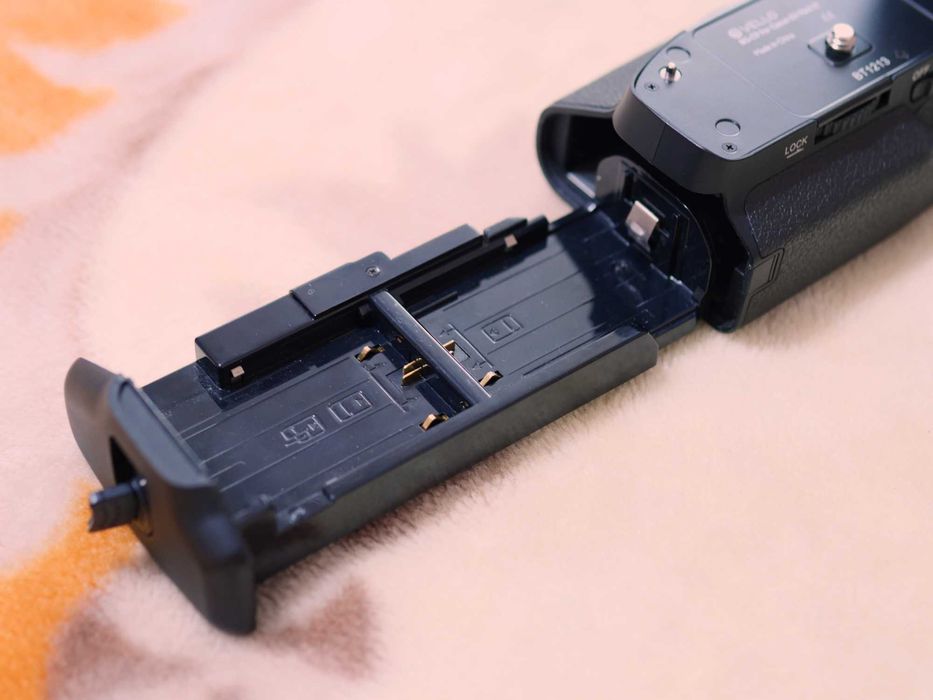 Vello BG-C9 Батарейний блок (battery Grip) для Canon 5D Mark III