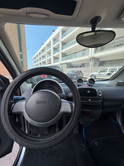 Smart Fortwo a gasolina.