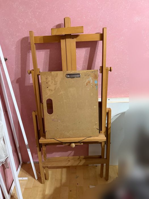 Мольберт для малювання